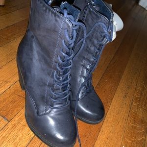 Lace up bootie